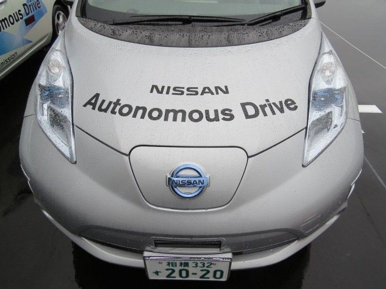 Nissan comienza las pruebas de su coche autónomo. Hoja de ruta para su implantación comercial