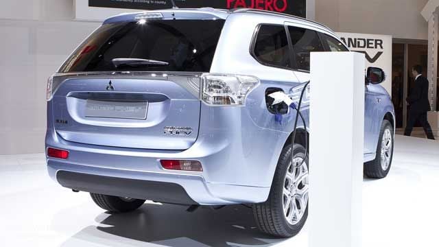 mitsubishi-outlander-phev_12