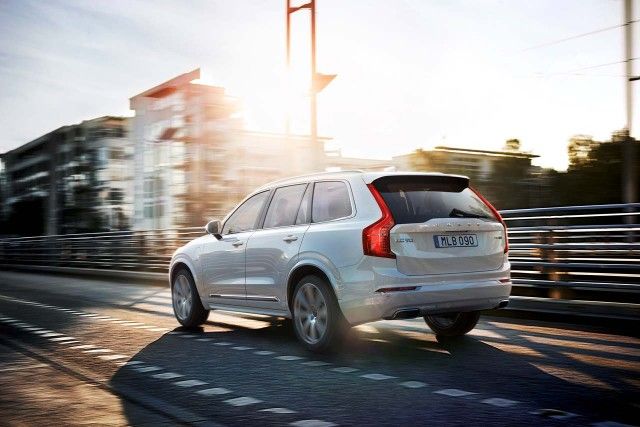 volvo-xc90-plug-in-2.jpeg