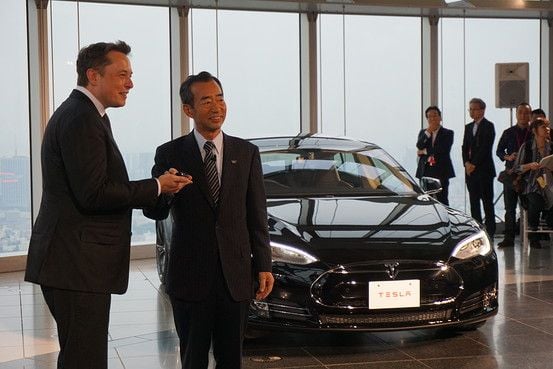 Tesla abre un nuevo frente en Japón. Primeras entregas del Model S