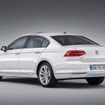 Volkswagen Passat GTE back