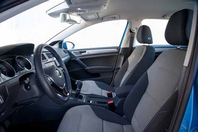 Volkswagen-e-golf-interior