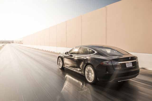 El Tesla Model S P85D ya está en Europa. De 0 a 100 km/h en 3.4 segundos