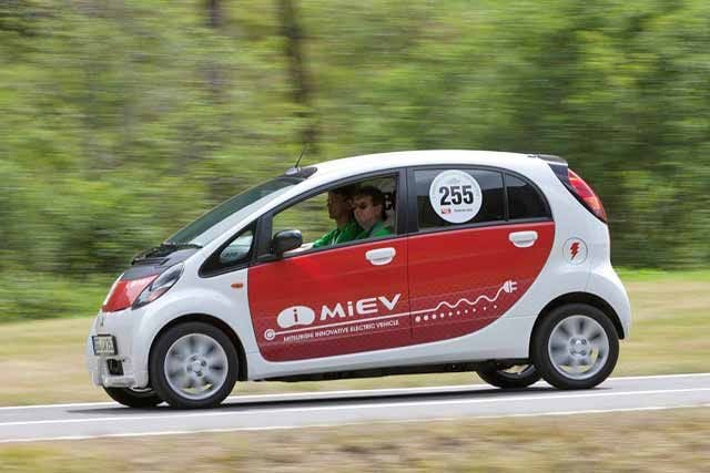 Mitsubishi i-MiEV. Tres años, 40.000 kilómetros y un 17% de pérdida de capacidad en su batería