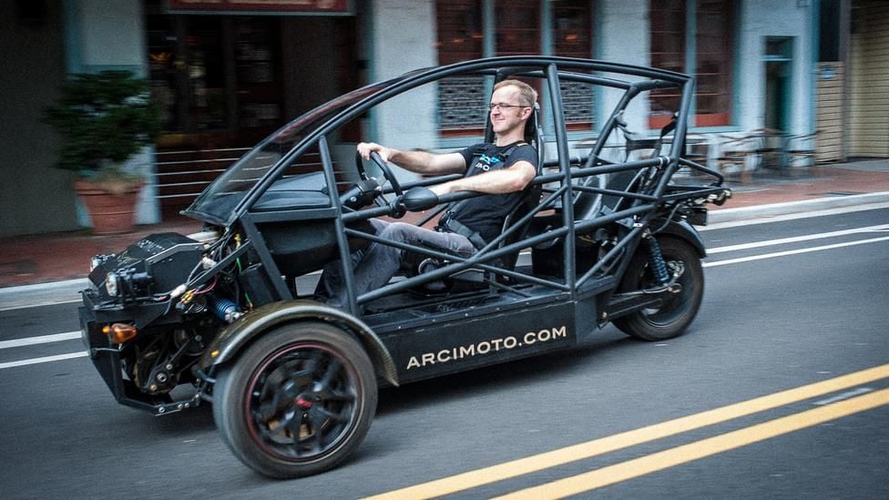 Arcimoto SRK. El coche eléctrico del pueblo