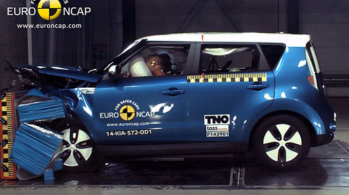 El KIA Soul eléctrico logra 4 estrellas euroNCAP