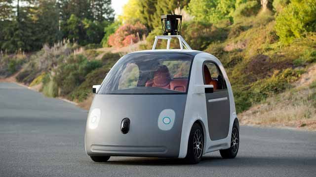 El coche autónomo de Google sigue evolucionando. Ahora con volante y pedales