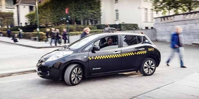 Nissan leaf taxi brusels