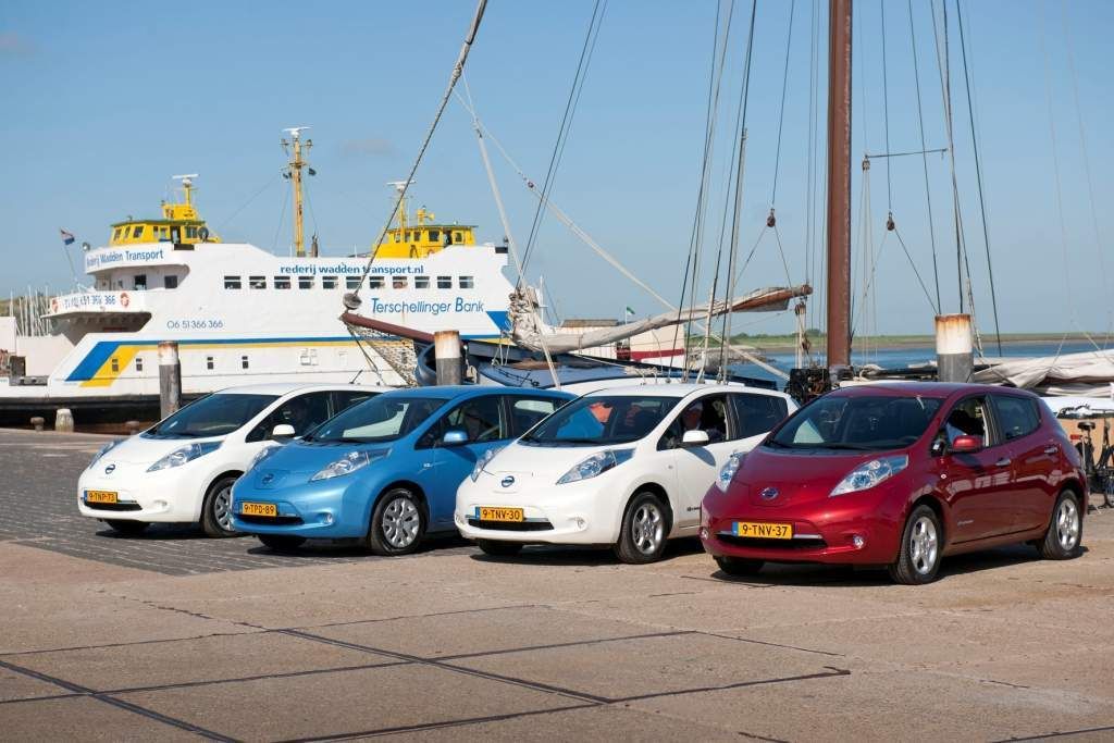 65 Nissan LEAF para el car sharing de la isla de Terschelling, Holanda