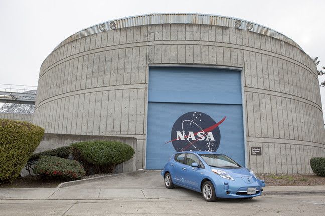 Nissan-LEAF-autonomous-drive-nasa-2