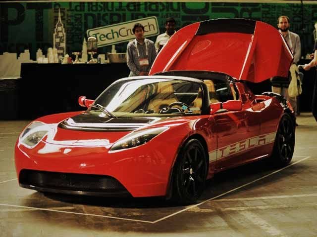 El Tesla Roadster ya es un clásico que se revaloriza, y una unidad se vende por 250.000 dólares