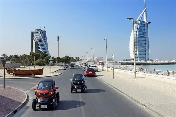 Dubai tendrá 100 puntos de recarga para coches eléctricos esta primavera