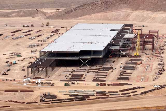 Imágenes de la gigafábrica de baterías de Tesla