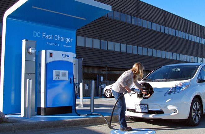 Japón pagará el peaje de las autopistas a los coches eléctricos