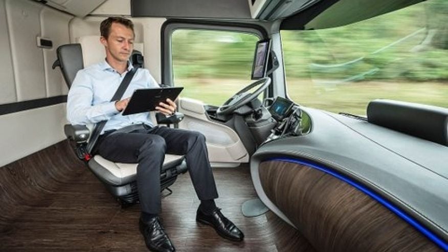 La cabina del futuro según Mercedes. Según la Universidad de Oxford, sobrará la persona