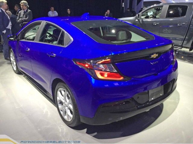 chevrolet-volt-2015-2