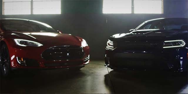 Dodge Charger SRT Hellcat contra Tesla Model S P85D. La revancha