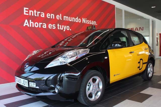 El Nissan LEAF se incorpora a la flota de taxis eléctricos de Barcelona