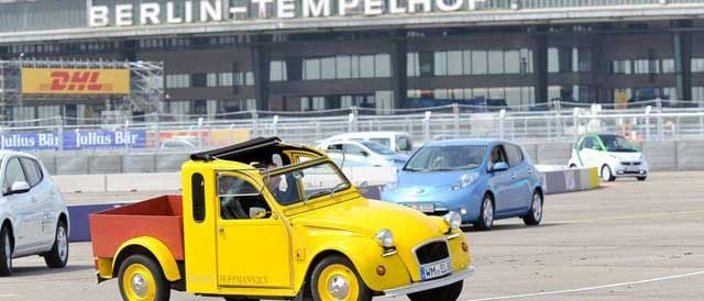 Berlín reune a 577 coches eléctricos. Récord del mundo para una concentración