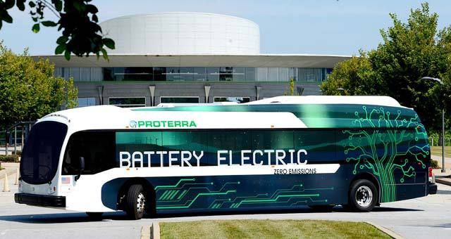 El autobús eléctrico de Proterra recorre 412 kilómetros con una sola carga