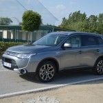 Mitsubishi-Outlander-PHEV-35