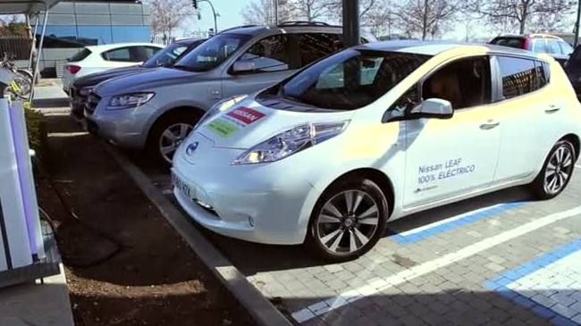 Endesa ecaR. Recargar un coche eléctrico usando solo una tarjeta de crédito ya es posible en Mallorca