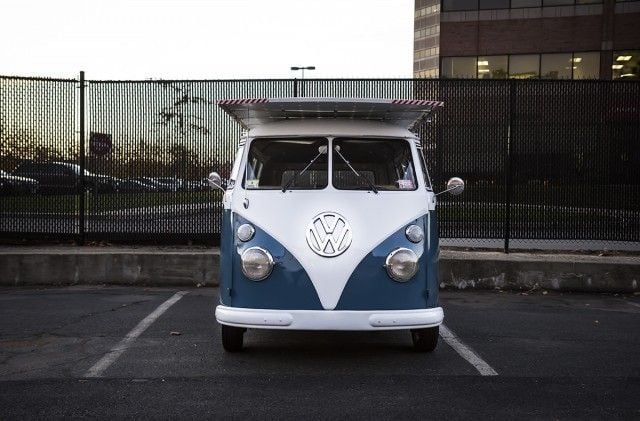 solar-powered-electric-1966-volkswagen-bus-owned-by-daniel-theoblad_100521021_m