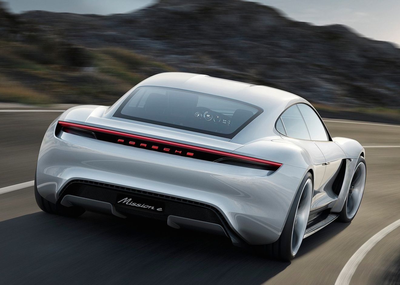 La producción del Porsche Mission E será de 15.000 unidades anuales