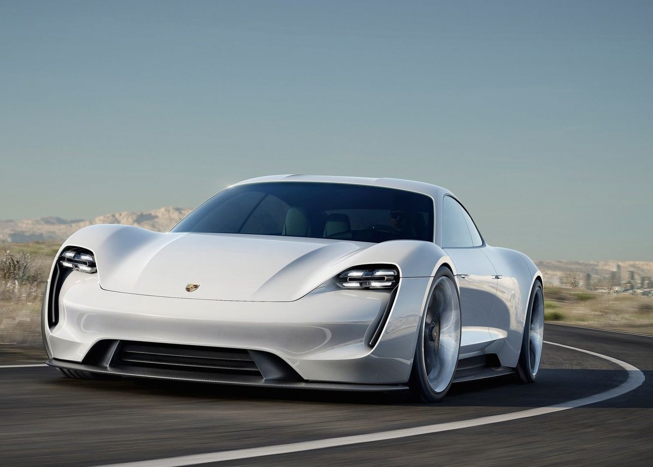 El Porsche Mission E de serie mantendrá la mayor parte de los elementos del prototipo