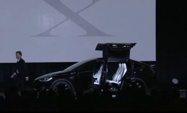 tesla-model-x-vin-001-elon-musk-750x452