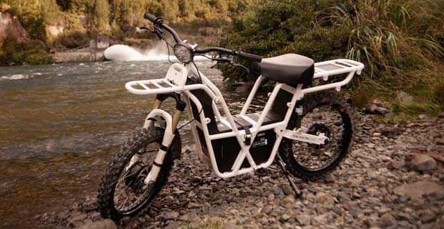 Ubco 2X2. Una moto eléctrica que se convierte en una herramienta de trabajo