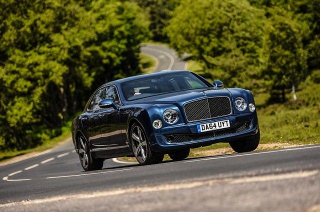 bentley-v-tesla-2015-0096