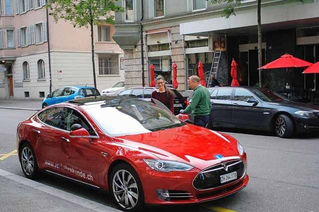 El Tesla Model S, multado en Singapur por sus emisiones