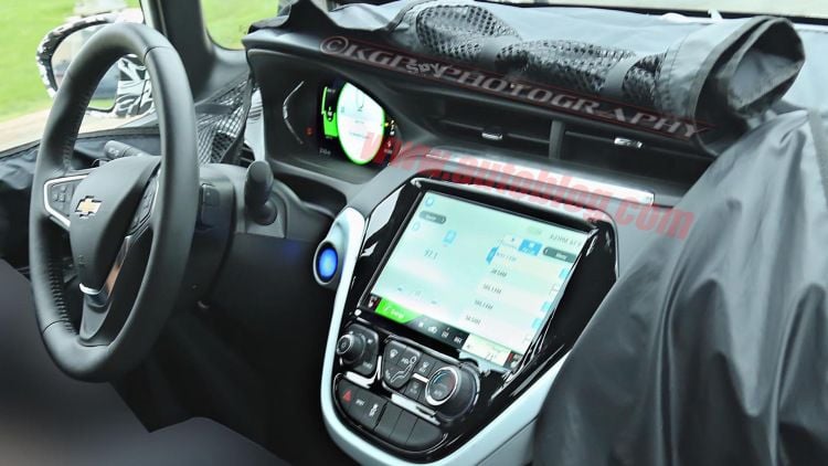 Fotografiado por primera vez el interior del Chevrolet Bolt