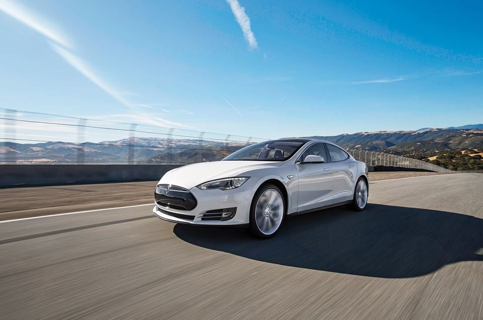 Tesloop. Un servicio de transporte en un Tesla Model S