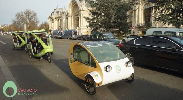 La solución para el transporte en África. Coches eléctricos ligeros y de baja velocidad impulsados por energía solar