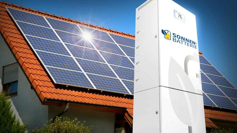 Sonnenbatterie adelanta a Tesla en la carrera de las baterías para el hogar en Estados Unidos