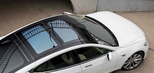 2013-tesla-model-s-passengers-side-above-view-e1453777355666