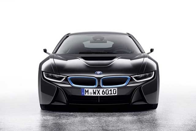 Una actualización del BMW i8 traerá más potencia y autonomía