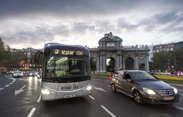 irizar-i2e-autobus-del-año-2016