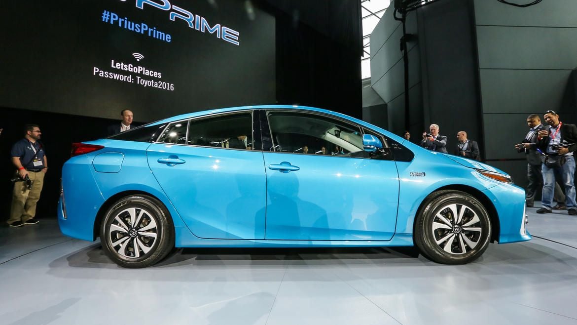 2017toyotapriusprime-27