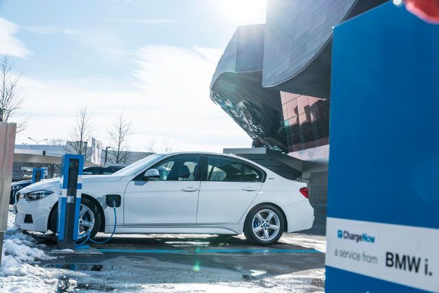 Detalles sobre el BMW 330e iPerformance