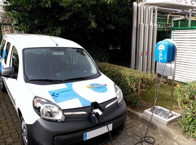 Coches eléctricos para servicio sanitario con energía 100% renovable de IBIL en Bizkaia