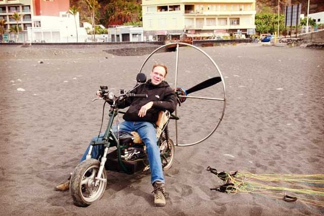 El primer scooter eléctrico volador hace su vuelo inaugural en Las Islas Canarias