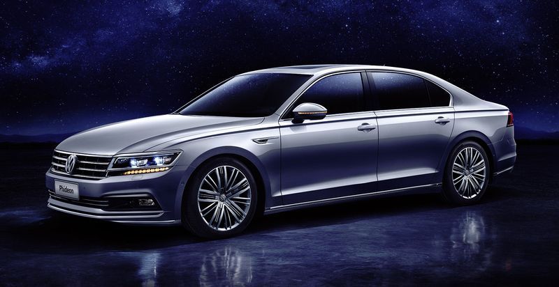 Volkswagen Phideon. Una berlina representativa con un sistema enchufable