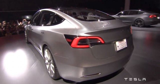 TeslaModel3 (4)