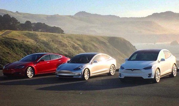 Tesla cierra su mejor trimestre hasta el momento, aunque sólo ha entregado 220 Model 3