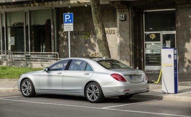 S550 PLUG-IN HYBRID.