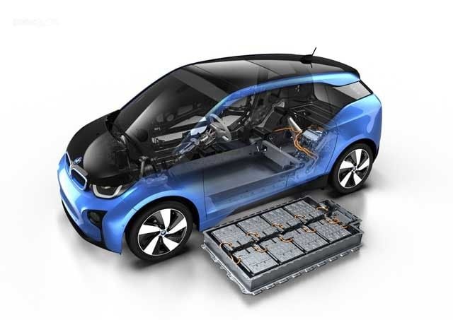 BMW-i3-Protonic-Blue-11