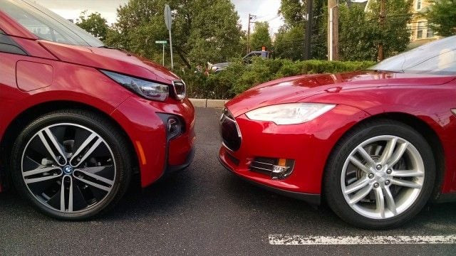 Samsung/BMW o Panasonic/Tesla. ¿Cuál es la mejor combinación?